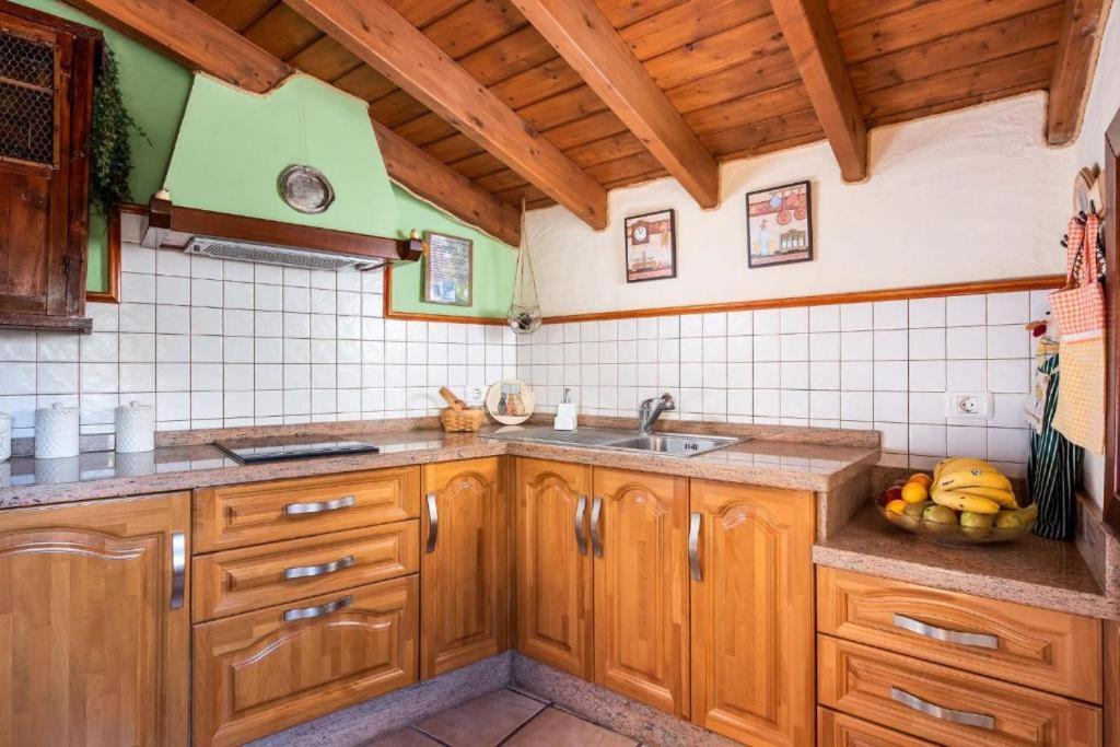 Romantic Hamlet Cottage With Private Pool La Fragua De Eliseo Канделария Экстерьер фото