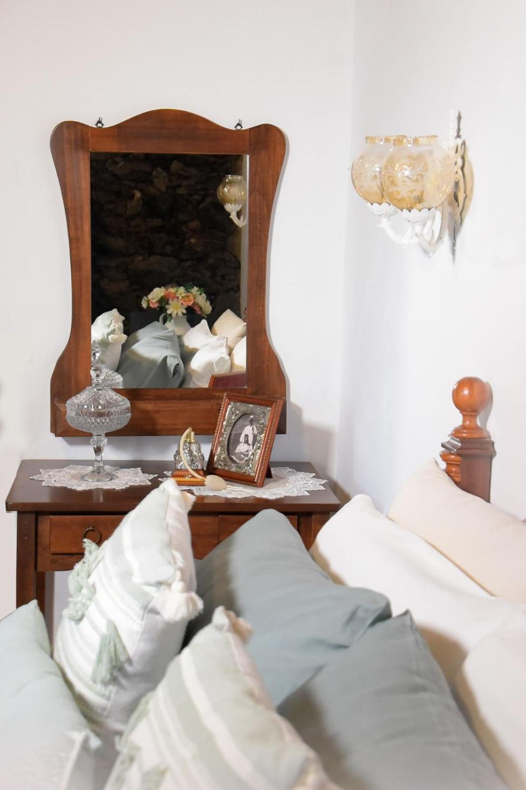 Romantic Hamlet Cottage With Private Pool La Fragua De Eliseo Канделария Экстерьер фото